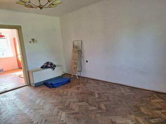 Ponúkame na predaj rodinný dom v Očovej - 8