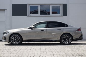 BMW Rad 5 520d mHEV xDrive A/T - AJ NA SPLÁTKY - 8