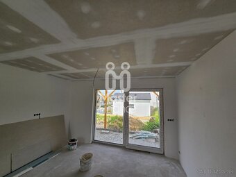 Ponúkame na predaj novostavbu 3 izbového rodinného domu so s - 8