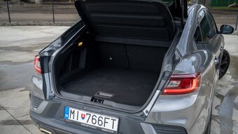 Renault Arkana 1.6 E-TECH, záruka 2027 - 8