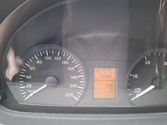 Mercedes vito 110cdi 9 miestne - 8