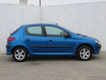 náhradné diely na: Peugeot 206 1.1i, 1.4i 16V 1.4 Hdi manuál - 8
