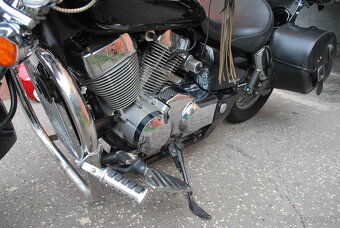 Honda VT 750 Shadow - 8