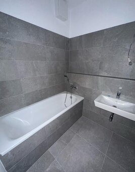 Moderný 2 izbový byt na vyhľadávanej adrese - Popradská KE - 8