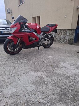 Honda CBR 929 RR - 8
