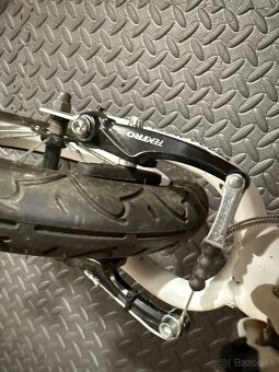 Odrazadlo Yedoo OneToo s policajnou sirenou - 8