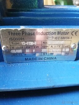 Elektromotor 4kw, 2880 ot /min, 400V - 8