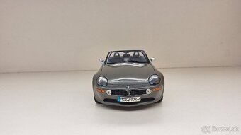 1:18 BMW Z8 - 8