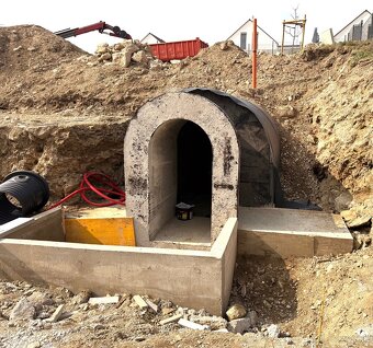 Realizacia zámkovej dlažby, ploty, oporné múry - 8