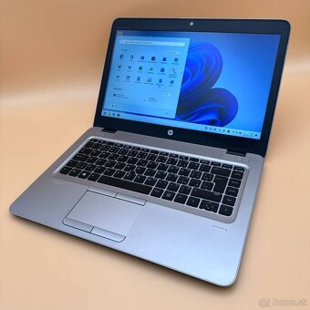 Notebook 14" HP.AMD PRO A10-8730B 4x2,40GHz.8gb ram.256gSSD - 8