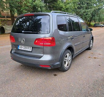 VW Touran Cross 1.6 TDI - 8