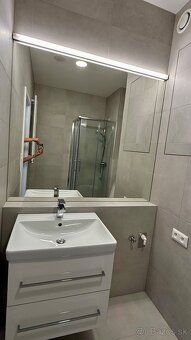 Nový1-izbový apartmán s oddel.spacím kútom v širšom centreBA - 8