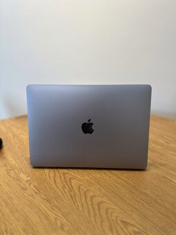 MacBook Air (Retina, 13-palcový, 2019) Thule Obal - 8