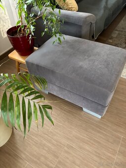 Rohova sedacka s taburetkou - 8