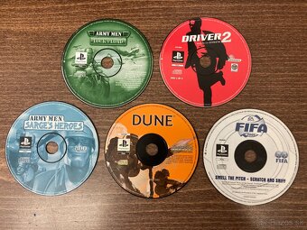 Predam viac ako 110 hier na playstation 1 - 8