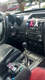 Dodge Nitro - 8