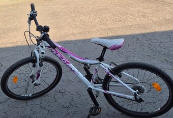 Dievčenský horský bicykel 24 - 8