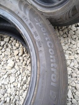 215/55 R 17 letné. - 8