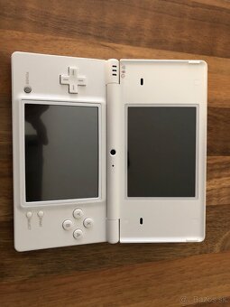 Nintendo DSI takmer nepoužívané + R4 karta + 32 gb sd karta - 8