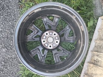 Kia hliníkové disky 5x114,3 R18 - 8