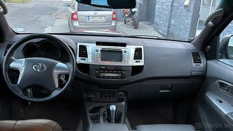 Toyota Hilux 3.0 D-4D 126Kw 4x4 A/T 5 - 8