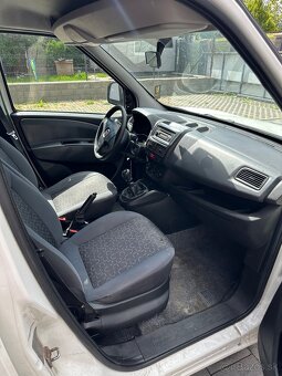 Fiat Doblo - 8