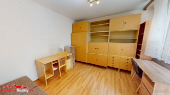 Na predaj 3-izbový byt priamo v centre mesta Trenčín, ulica - 8