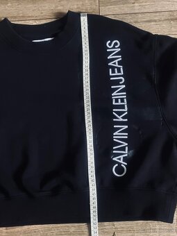 Calvin Klein crop mikina - 8