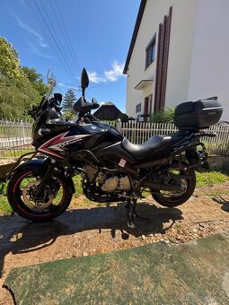 Suzuki V-Strom DL 650 - 8