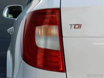 Škoda Superb Combi 2.0 TDI CR 170k Elegance DSG - 8
