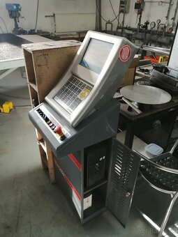 Vysekávací lis EUROMAC ZX 1250 - 8