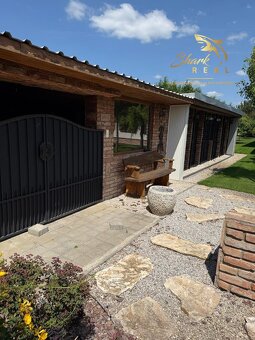 Výnimočný rodinný dom s exkluzívnym dizajnom - 8