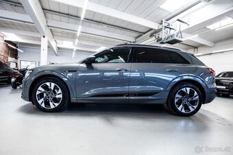 Audi Q8 E-tron - 8
