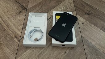 iPhone SE 2020 | 100% batéria - 8