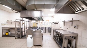 ZNÍŽENÁ CENA NA PREDAJ KOLIBA v úžasnej lokalite, Skalica - 8