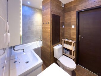 EXKLUZÍVNY PREDAJ-Kompletne prerobený 3 izb.byt s 2 balkónmi - 8