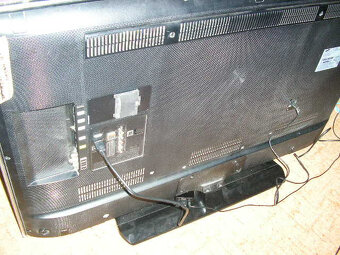 Predam LED televizor - 8