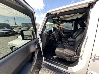 Jeep Wrangler Unlimited 75 Years Edition a/T - 8