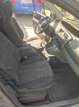 Renault Megane Scenic 1.9 88kw 7 miestne - 8