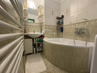 Tehlový, 3 izbový byt na ul. Odborárov, Komárno - 8