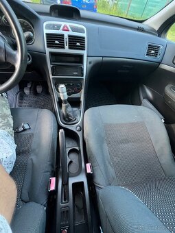 Peugeot 307 - 8