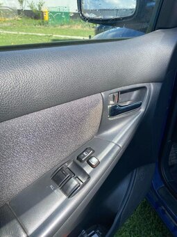Toyota Corolla - 8
