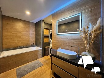 3-izb moderný, kompletne zariadený byt s terasou a parkovací - 8