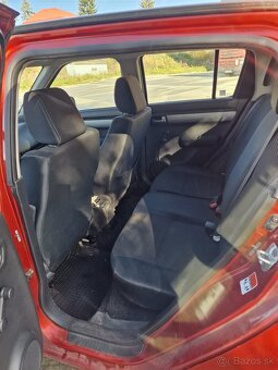 Suzuki Swift - 8