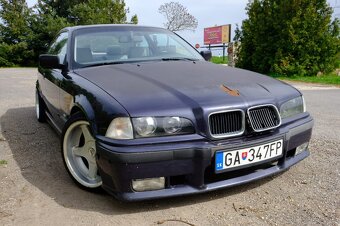 BMW E36 318is Coupé - 8