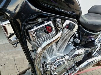 SUZUKI INTRUDER 1400 / TOP KRÁSNY originál stav - 8