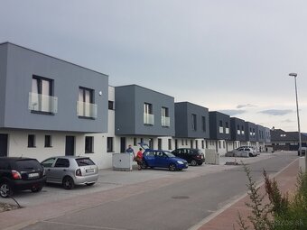 Strojové omietky,potery.Stavebné práce.BA,TT,NR kraj - 8
