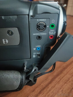 videokamera SonyDCR-TR8100E Digital 8 - 8