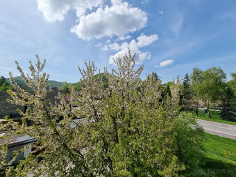 3 IZBOVÝ TEHLOVÝ BYT s BALKÓNOM +GARÁŽ -BREZOVÁ p.B. VOĽNÝ - 8