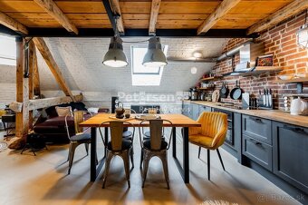 KRÁSNY LOFT NA PRENÁJOM V CENTRE MESTA, Ul. ŠTUROVÁ - 8